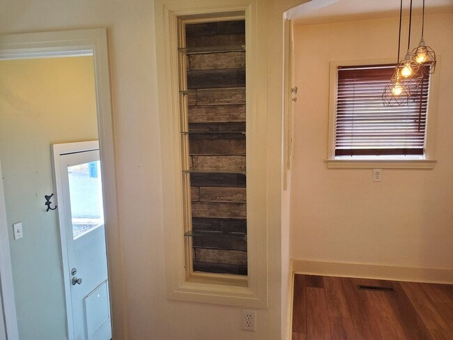 Building Photo - 4BR/2BA Audubon/Downriver Area Home