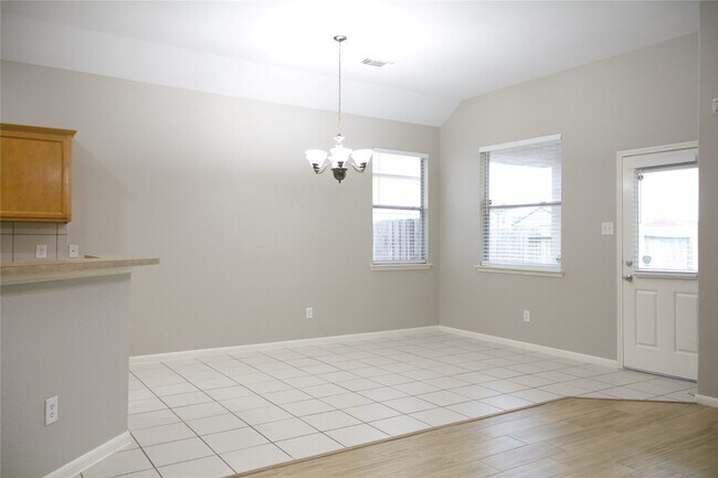 Building Photo - 14434 Long Meadow Dr