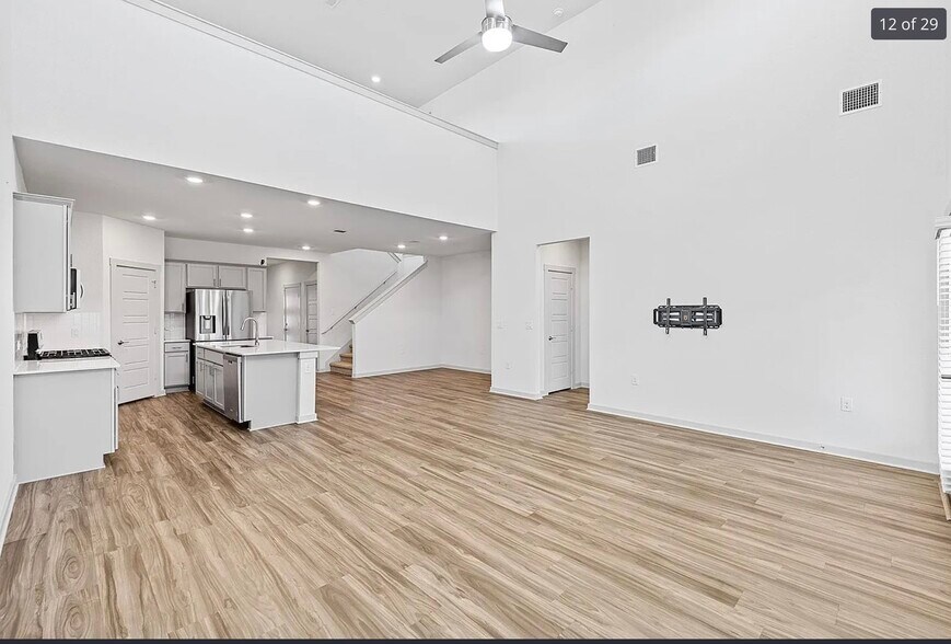 Building Photo - 14004 Lubeck Dr