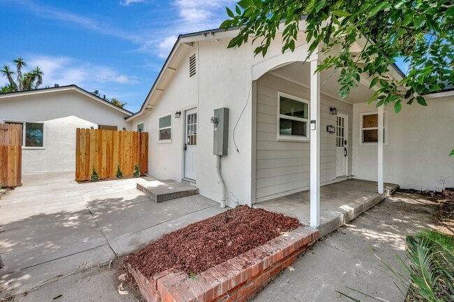 Primary Photo - Single level 3 bedrooms home in San Diego ...