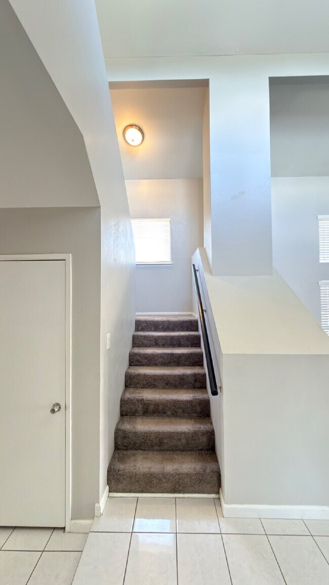 Building Photo - Spacious Two-Story Home with Large Backyard – Available Now!