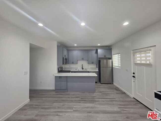 Building Photo - 25226 Loytan St