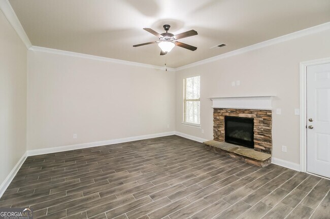 Building Photo - 886 Rainsong Way