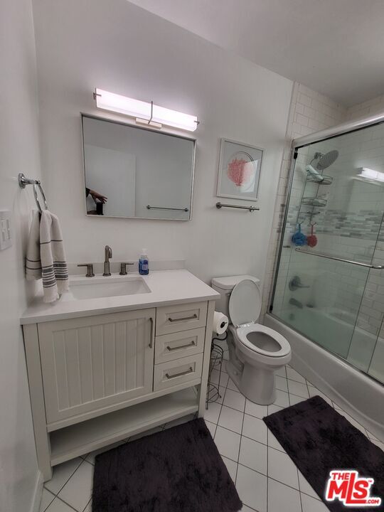 Building Photo - 450 Rexford Dr