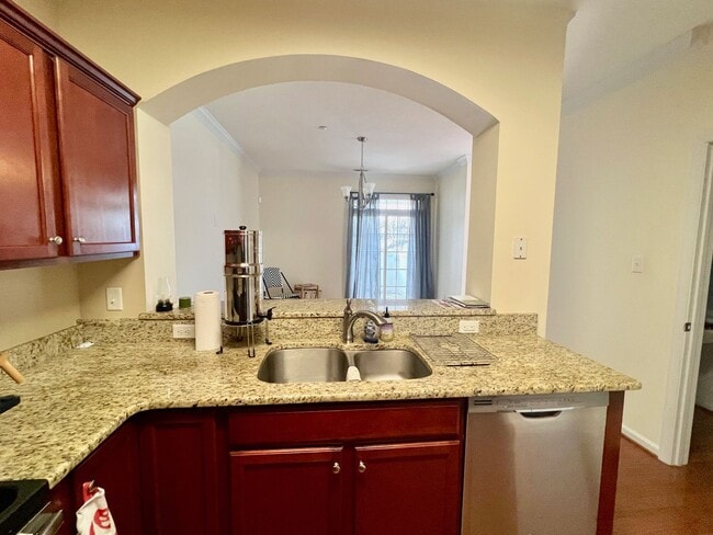 Building Photo - 3BD/2.5BA End Unit Condo in Harbor Walk! B...