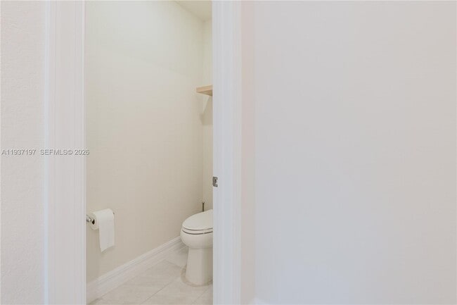 Building Photo - 3001 Hibiscus Ave