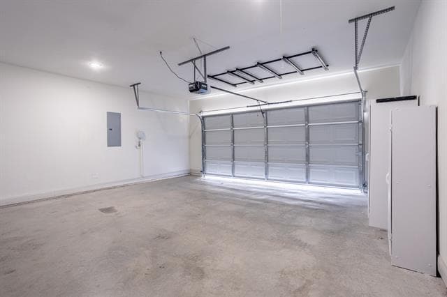 Building Photo - 5116 Stoneridge Dr