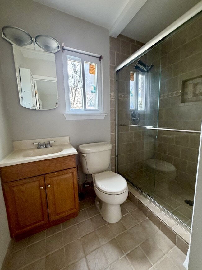 Building Photo - 5667 Heathwood Ct