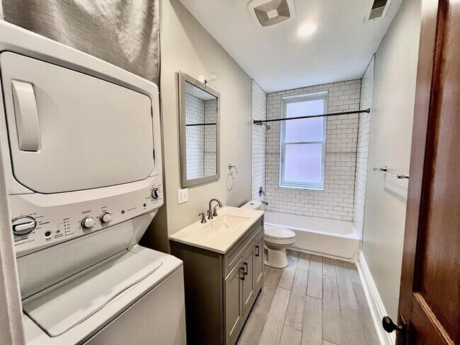 Building Photo - 3008 Cherokee St