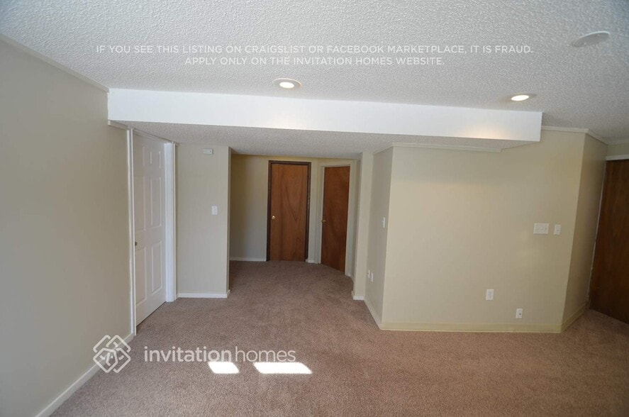 Building Photo - 320 Garfield Ave