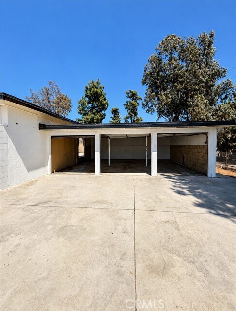 Building Photo - 17301 Palm Rd