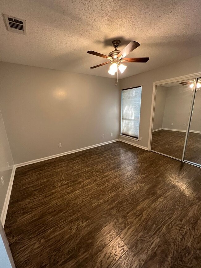 Building Photo - Spacious Unit at Crossland Downs (Across f...