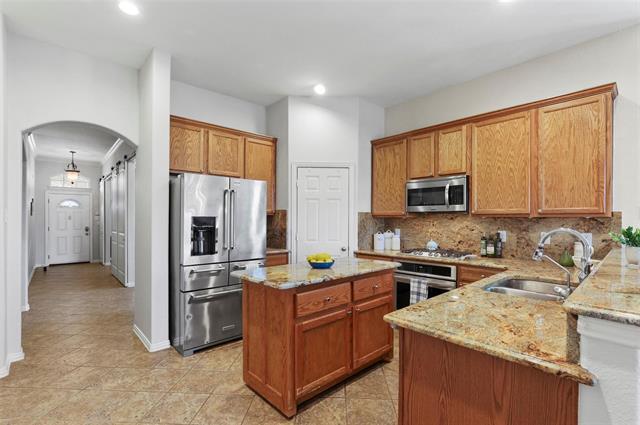 Building Photo - 11086 Mansfield Dr