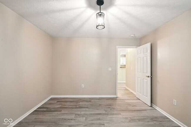 Building Photo - 12598 Tennyson Ln