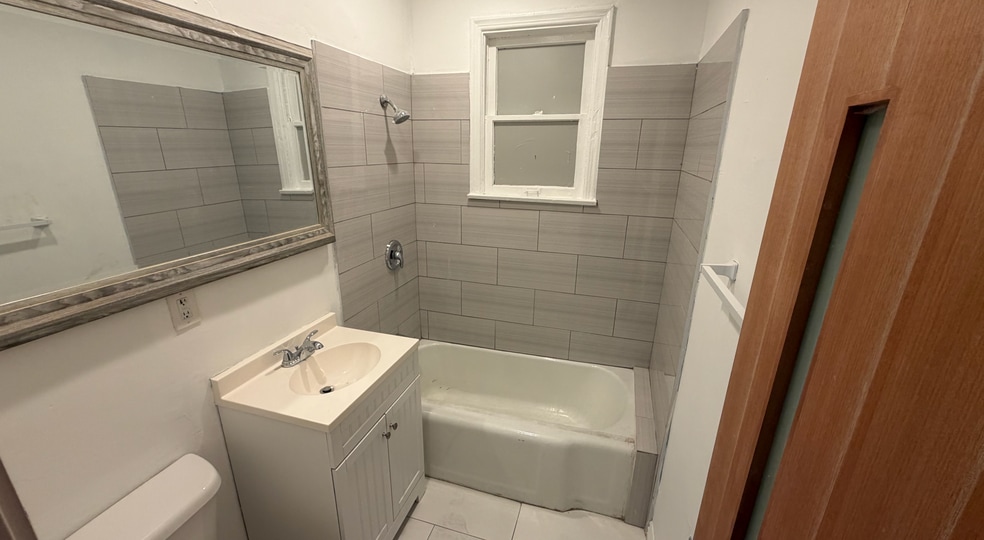 Building Photo - 6133 Orange St