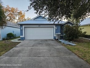 Building Photo - 481 10th Pl