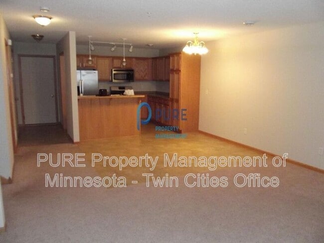 Building Photo - 6211 32nd Ave N