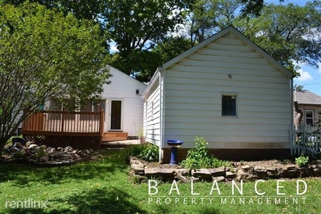 Building Photo - Don't miss out on this beautiful home!