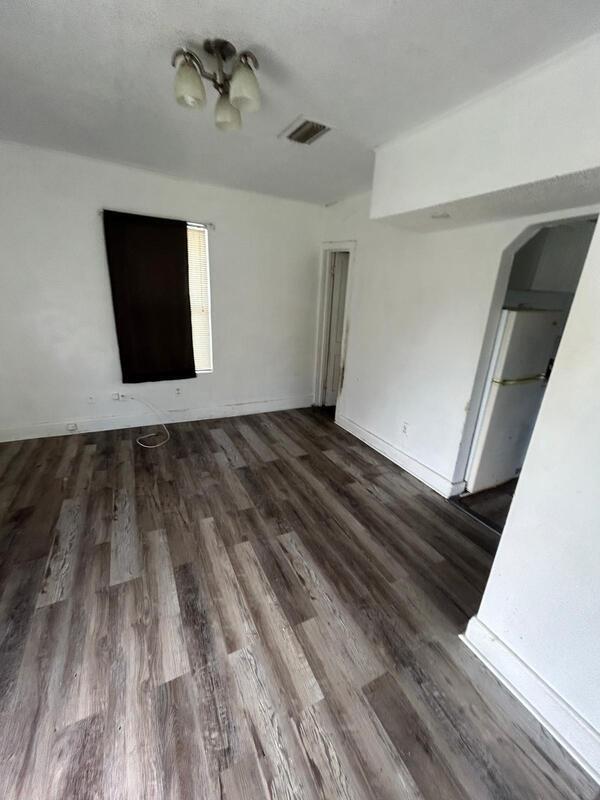 Building Photo - 601 N Emory Ave