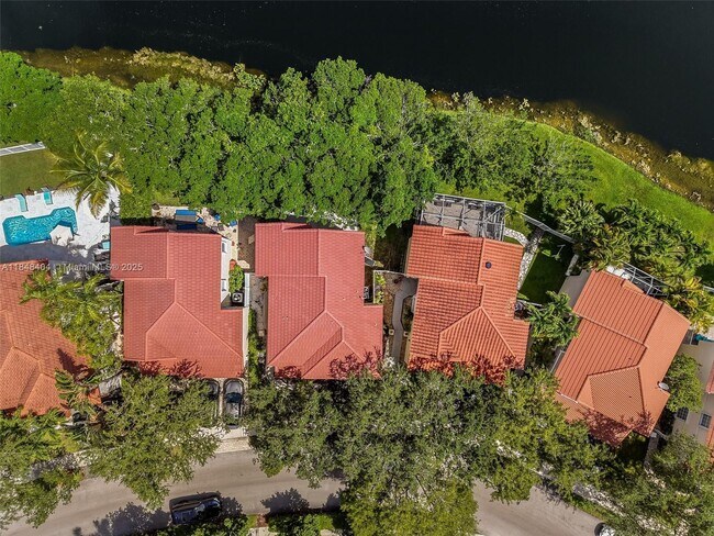 Building Photo - 909 Garnet Cir