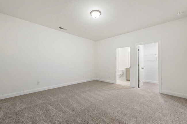 Building Photo - 634 Grove Glen Ct