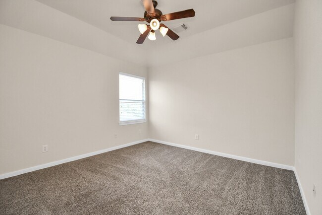 Building Photo - 8627 Sweet Pasture Dr