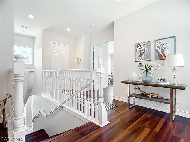 Building Photo - 4752 Stratford Ct