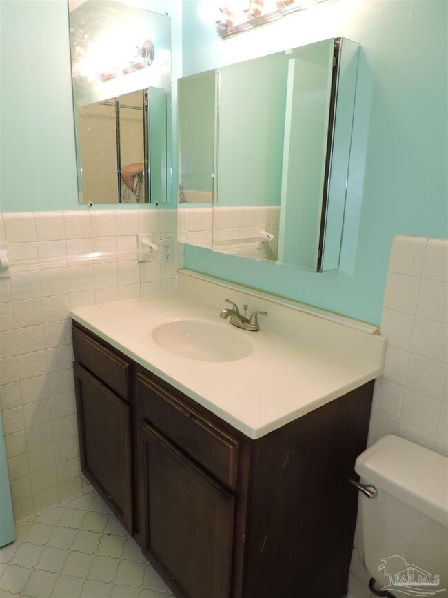 Building Photo - 1310 Pinnacle Dr