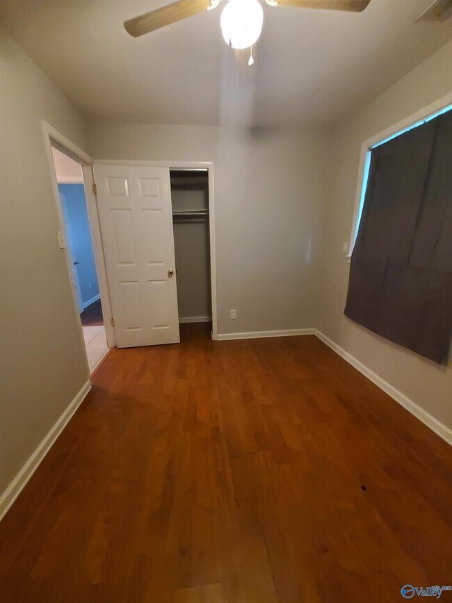 Building Photo - 2248 Norwood Dr NW