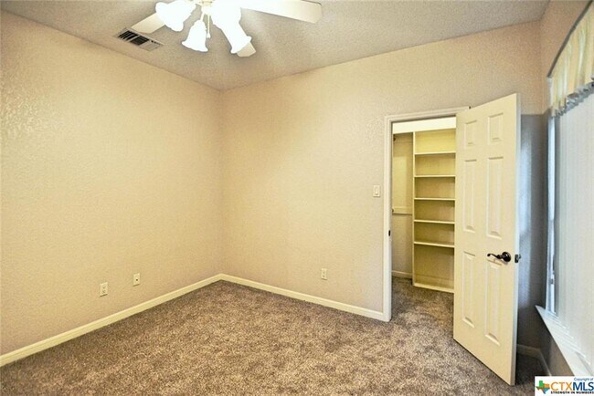 Building Photo - 2725 Diamond Trail