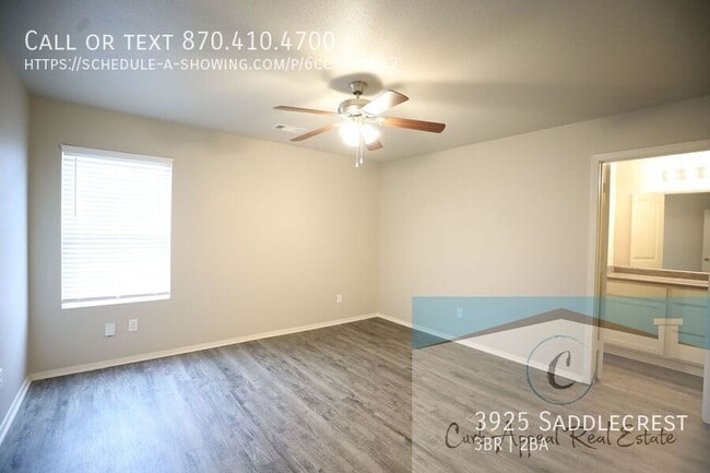 Building Photo - Move in special $700!! Beautiful 3 bed / 2...