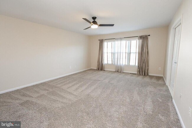 Building Photo - 23305 Hyacinth Ln