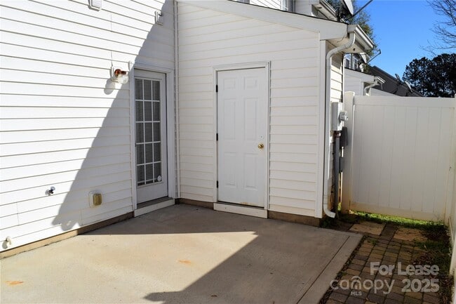Building Photo - 122 Talbert Town Loop