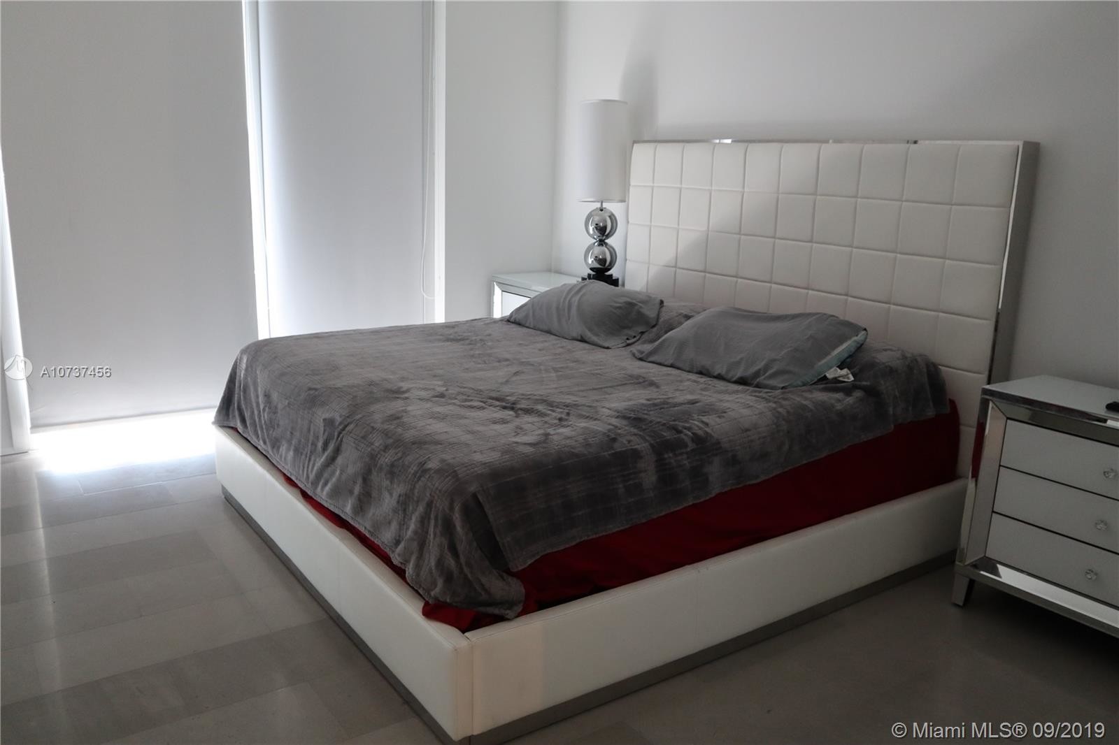 Building Photo - 88 SW 7th St