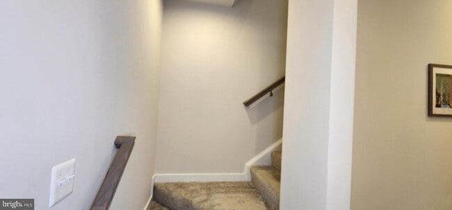 Building Photo - 5606 Hyattsville Dr