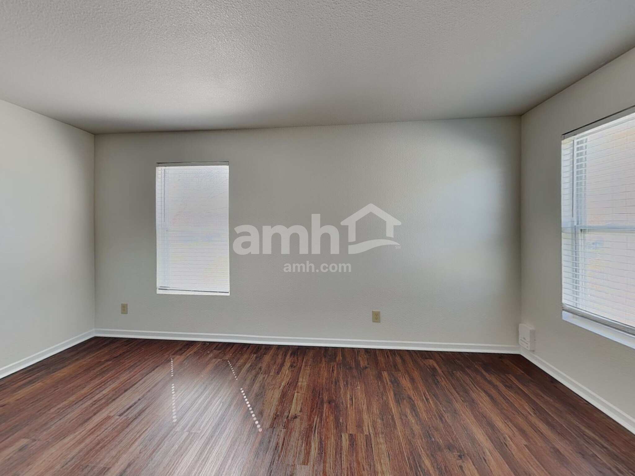 Building Photo - 10155 Cumberland Pointe Blvd