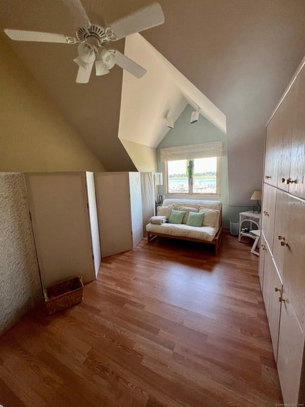 Building Photo - 131 Popes Island Rd