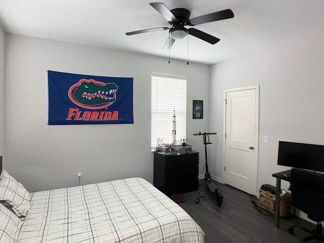 Building Photo - Porter's Lakeside - Luxury 4 Bedroom, 4 Ba...