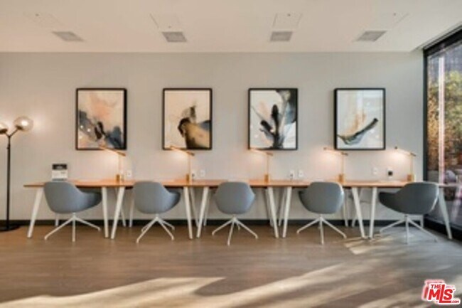Building Photo - 3545 Wilshire Blvd