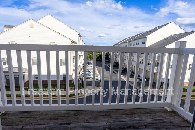 Building Photo - 7408 Brunson Cir