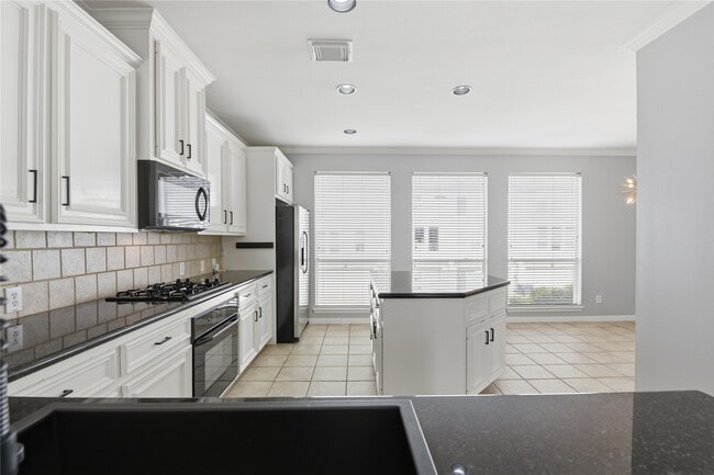 Building Photo - 1314 W Webster St