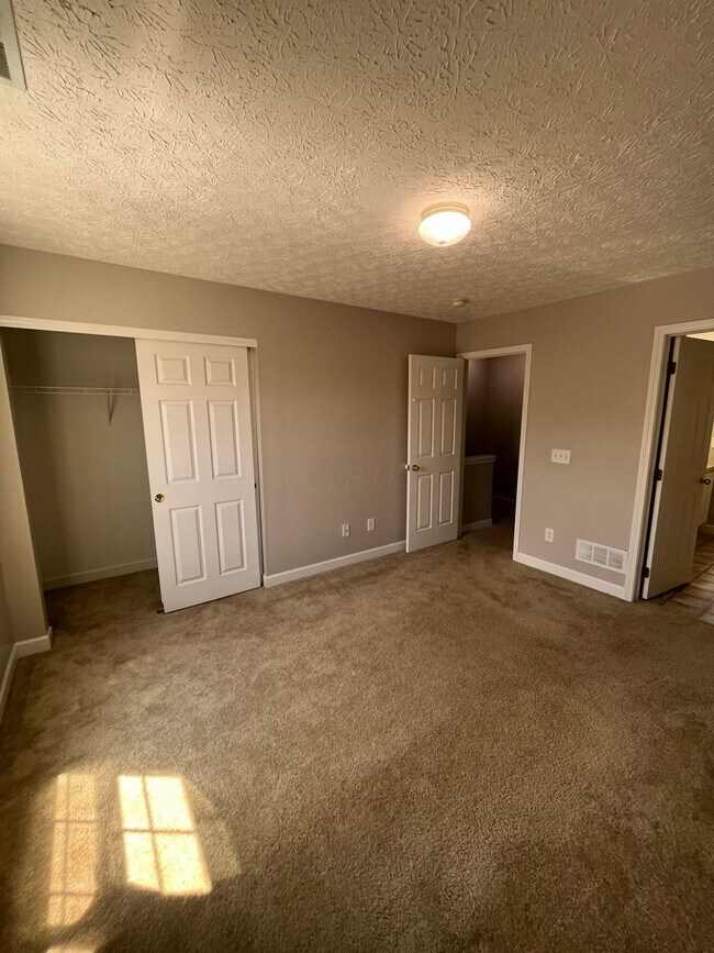 Building Photo - 5171 Mantua Dr