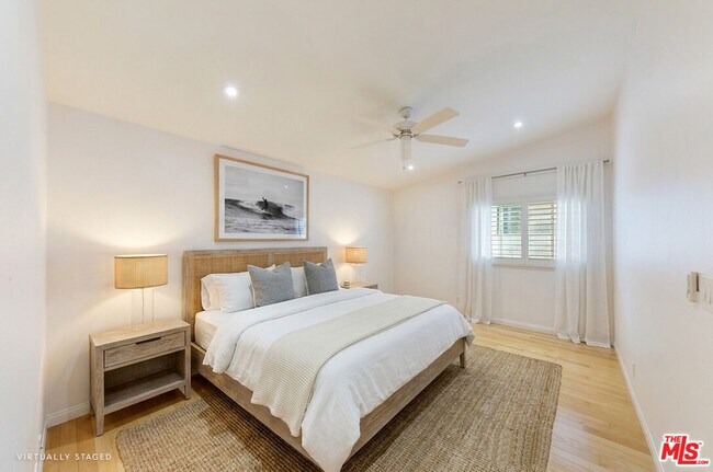 Building Photo - 6515 Dume Dr