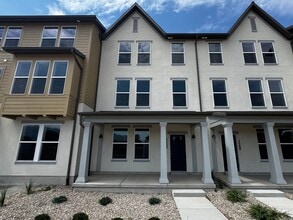Building Photo - 1562 N 1875 W