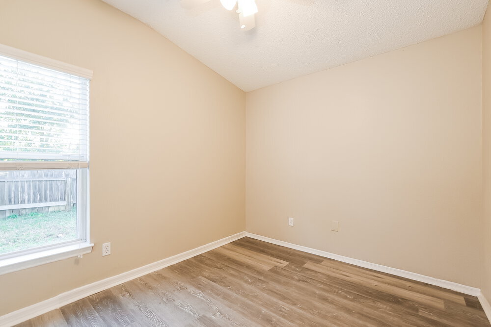 Building Photo - 336 Cello Cir