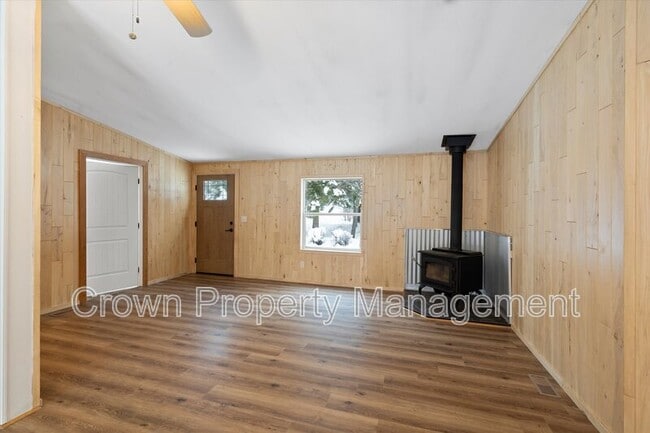 Building Photo - 2520 E Edgewood Dr