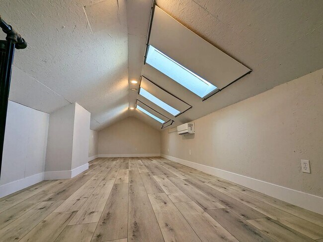 Building Photo - Rare North Park 1Bd/1Ba with Loft, Washer/Dryer, A/C & Private Outdoor Space