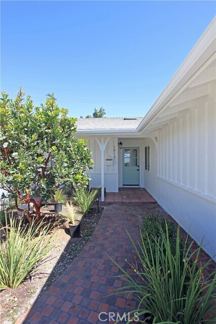 Building Photo - 1914 Pelican Ave