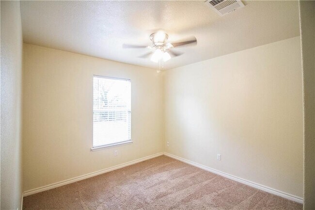 Building Photo - 413 Moorhen Cove