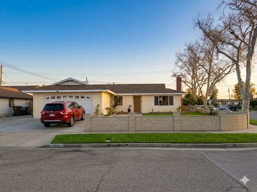 Building Photo - 9612 Mansor Ave